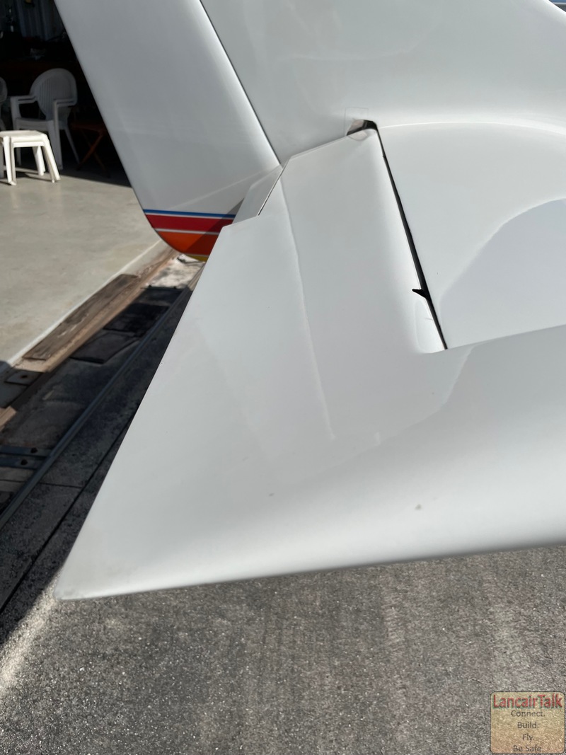 Lancair 320/360 N2PE photo