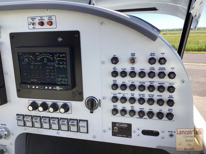 Lancair 320 MKII N414LG photo