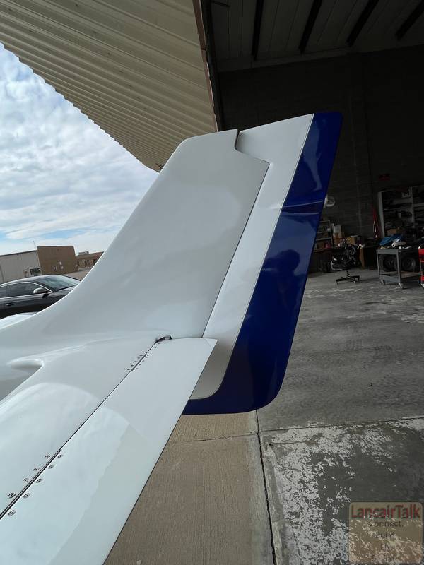 Lancair 320/360 N52LC photo