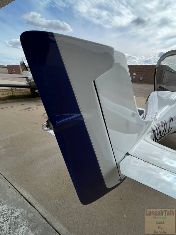 Lancair 320/360 N52LC photo