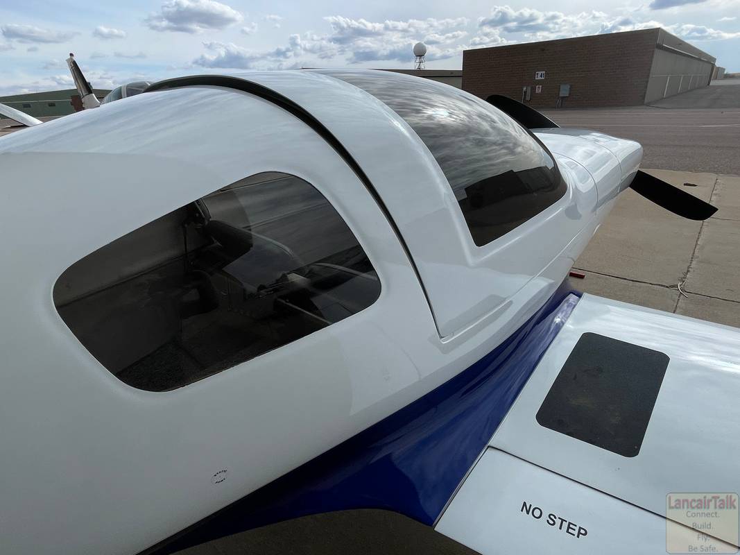 Lancair 320/360 N52LC photo