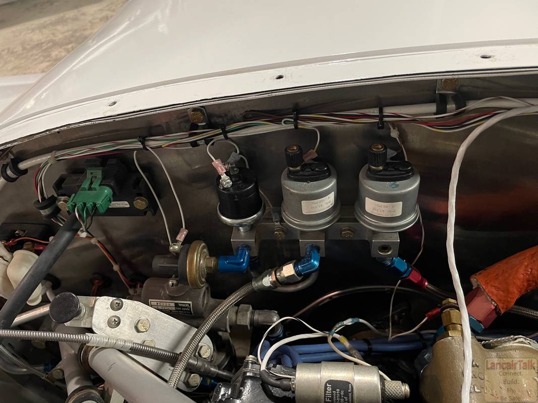 Lancair 320/360 N52LC photo