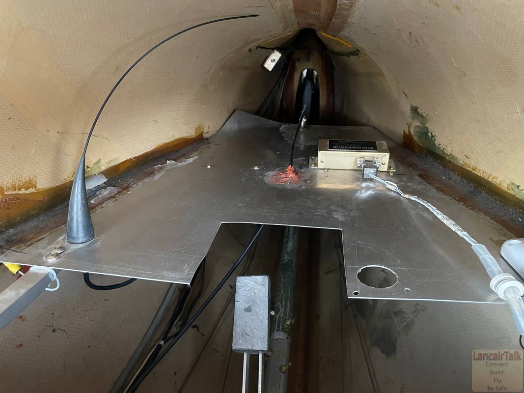 Lancair 320/360 N52LC photo