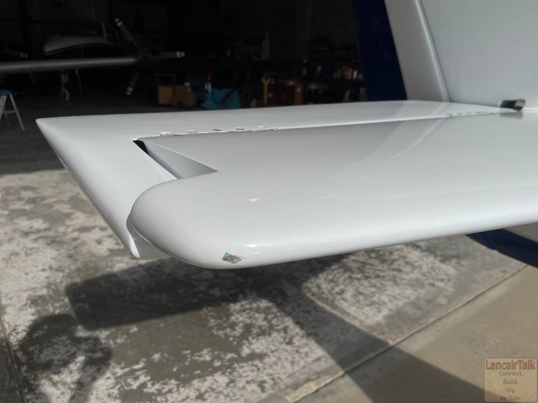 Lancair 320/360 N52LC photo