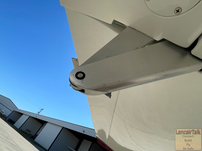 Lancair Legacy FG N64YZ photo